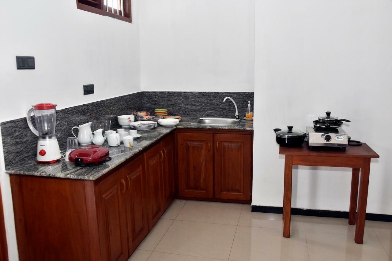 Top Mount Villa Хикадува Екстериор снимка